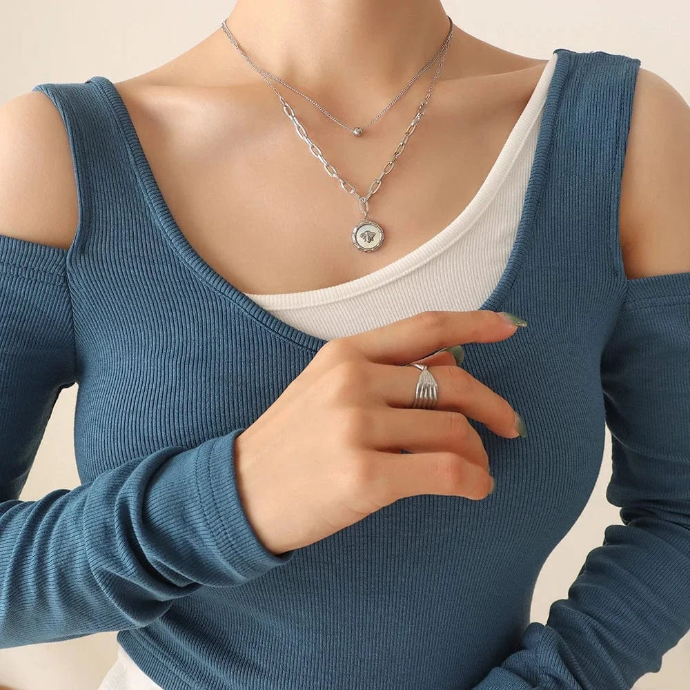 White Haibei Little Bee Print Pendant Double Layer Necklace Women's Earrings Jewelry Set