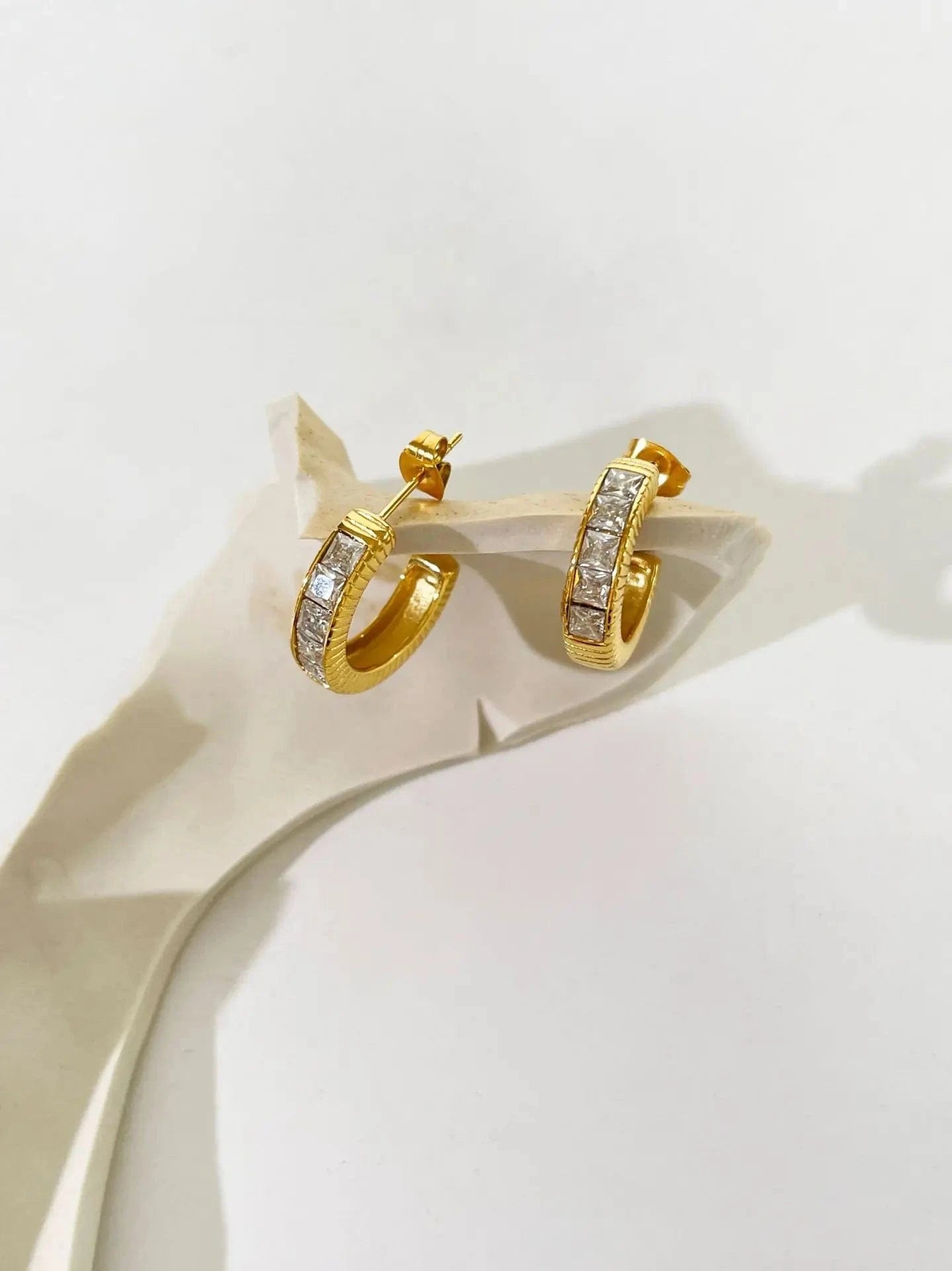 White High Quality Bling Crystal Jewelry Stud Earrings for Women Gold stainless steel C Shape Earrings