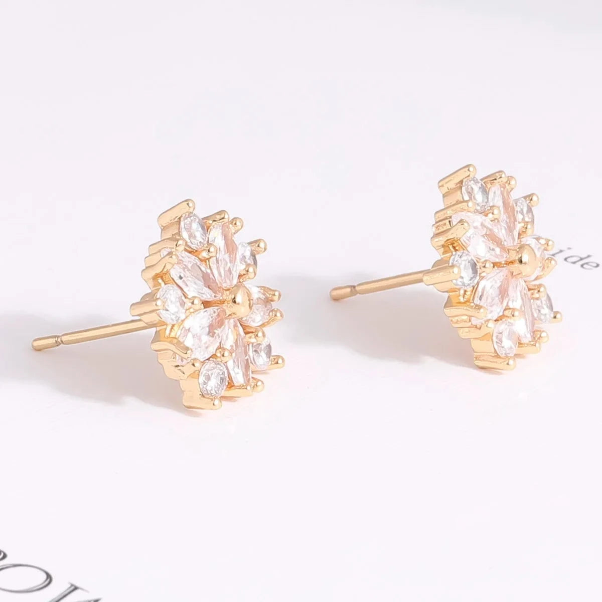 White stone CM YIM Korean Type CZ Cute Small flower Stud Earrings For women 18K Gold Plated Statement Earring Girl Flower Stud Earring