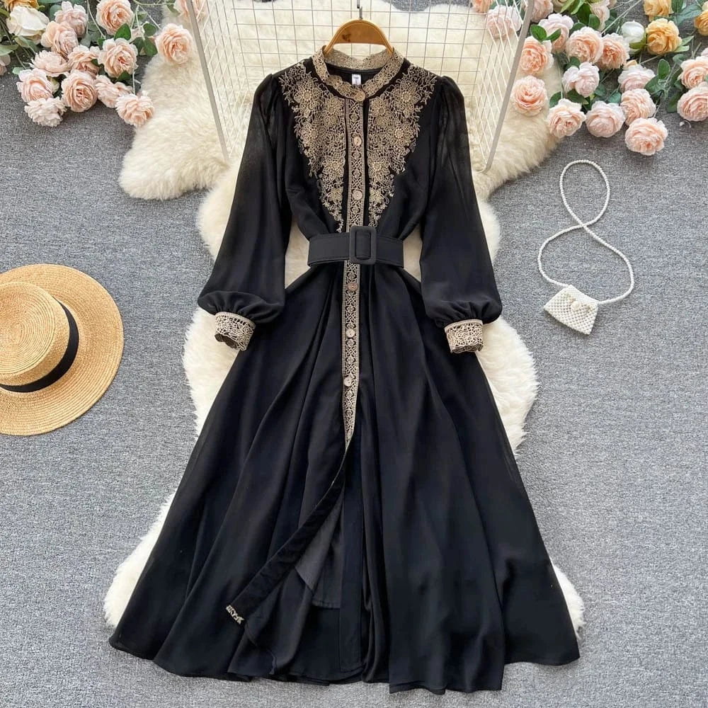 Wholesale 2024 Temperament Long-sleeved Autumn Dress Women's Niche Design Lace Stitching Waist Black Dress