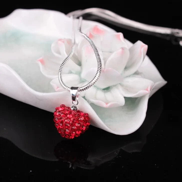 Wholesale Berry Small Heart WIth Crystal Diamond Drop Lady Pendant Necklace Party Gift For Girl