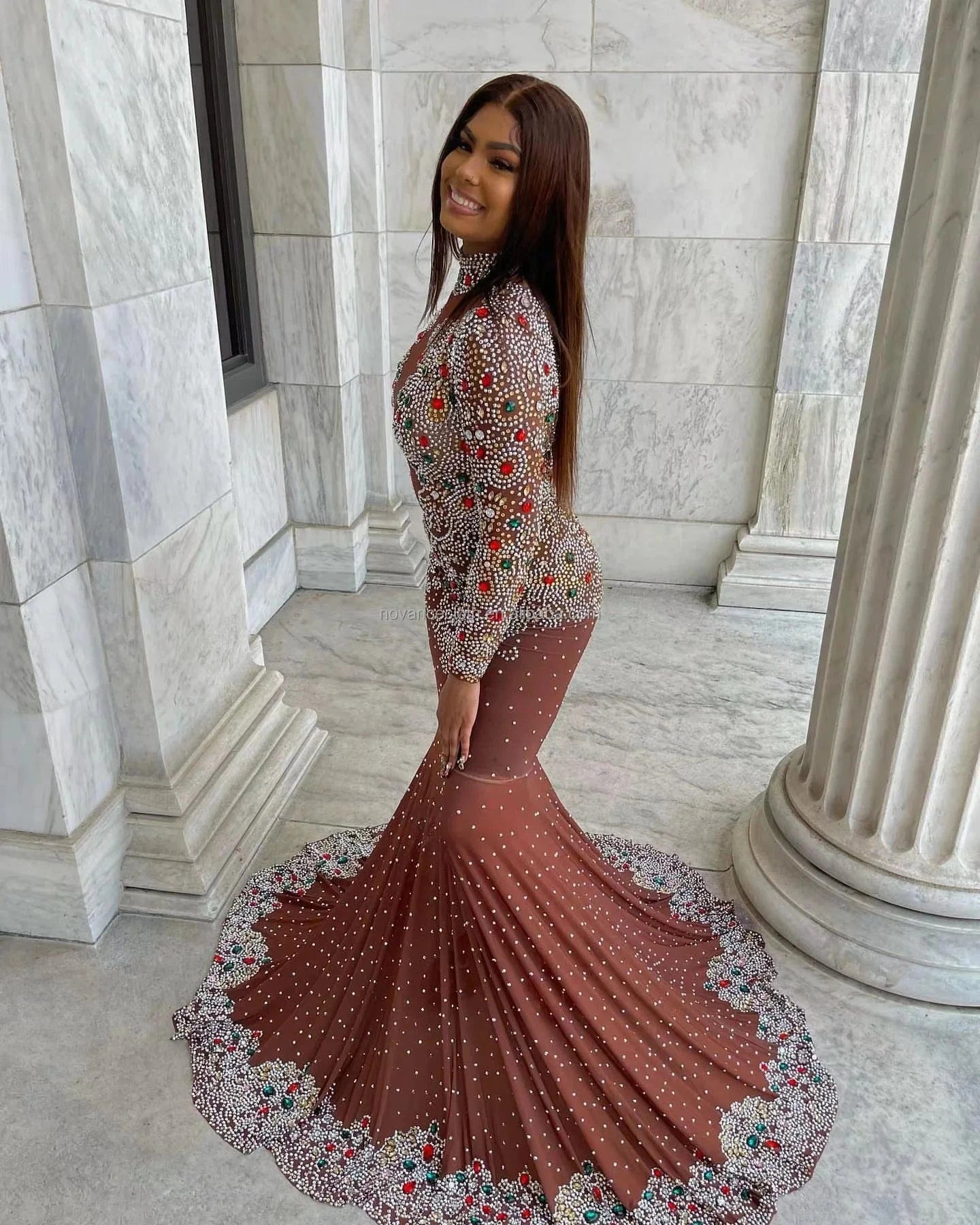 Wholesale Clothing Sparkly Colored Crystal Elegant Evening Dress Formal Mermaid Wedding Dress Celebrity Party Elegent Prom Dress