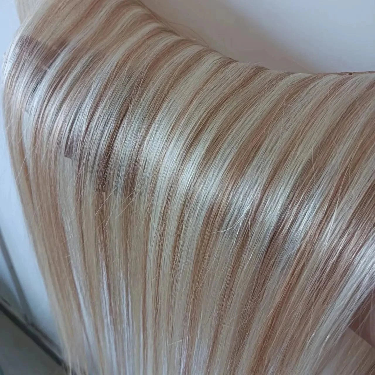 wholesale invisible curly tape hair extension human hair remy invisible tape  in human hair extensions