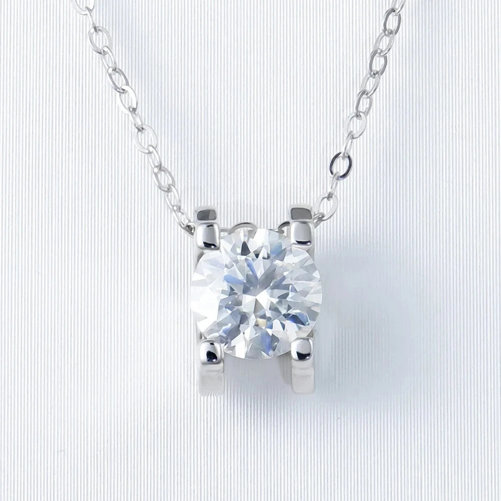 Wholesale Moissanite Jewelry  925 Silver Fine Jewelry pendant necklace Classical Chain Pendant Necklace for women