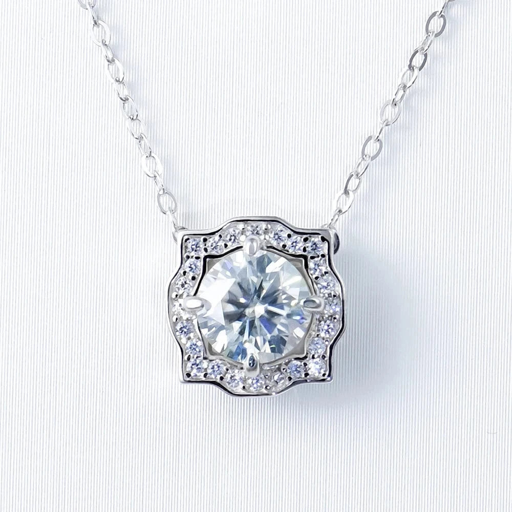 Wholesale Moissanite Jewelry  925 Silver Fine Jewelry pendant necklace Classical Chain Pendant Necklace for women