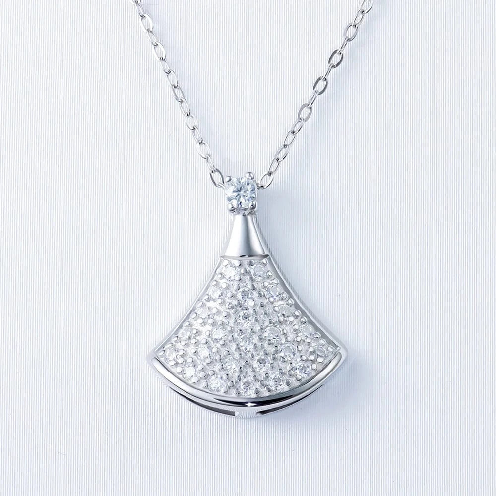 Wholesale Moissanite Jewelry  925 Silver Fine Jewelry pendant necklace Classical Chain Pendant Necklace for women