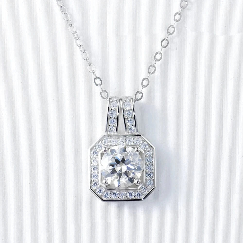 Wholesale Moissanite Jewelry  925 Silver Fine Jewelry pendant necklace Classical Chain Pendant Necklace for women
