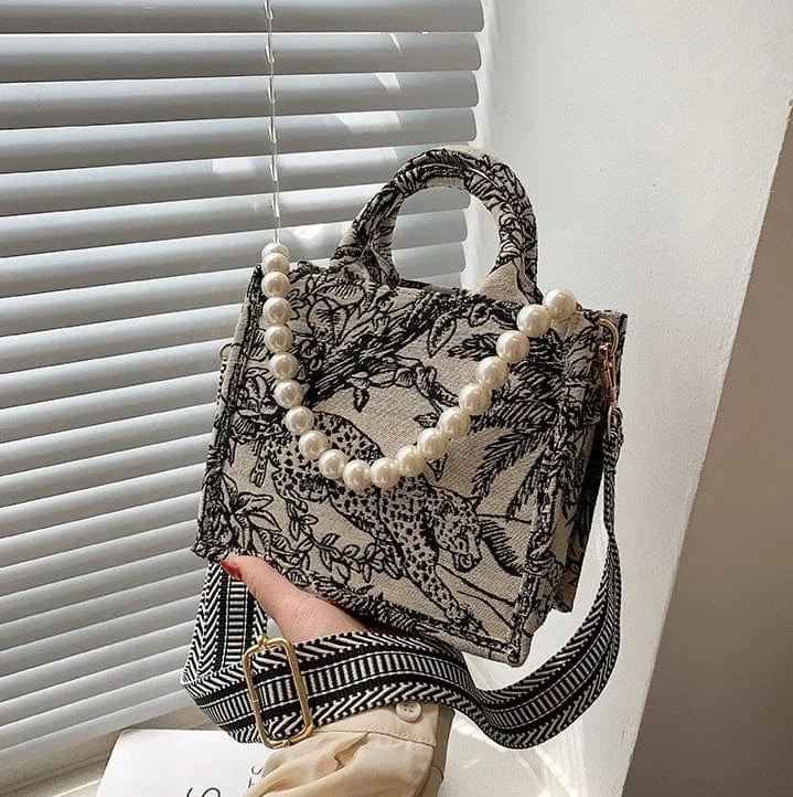 Wholesale New Fashion Large Handbags With Scarf 2024 Light Lady Tote Bags Lady Design Purses for women