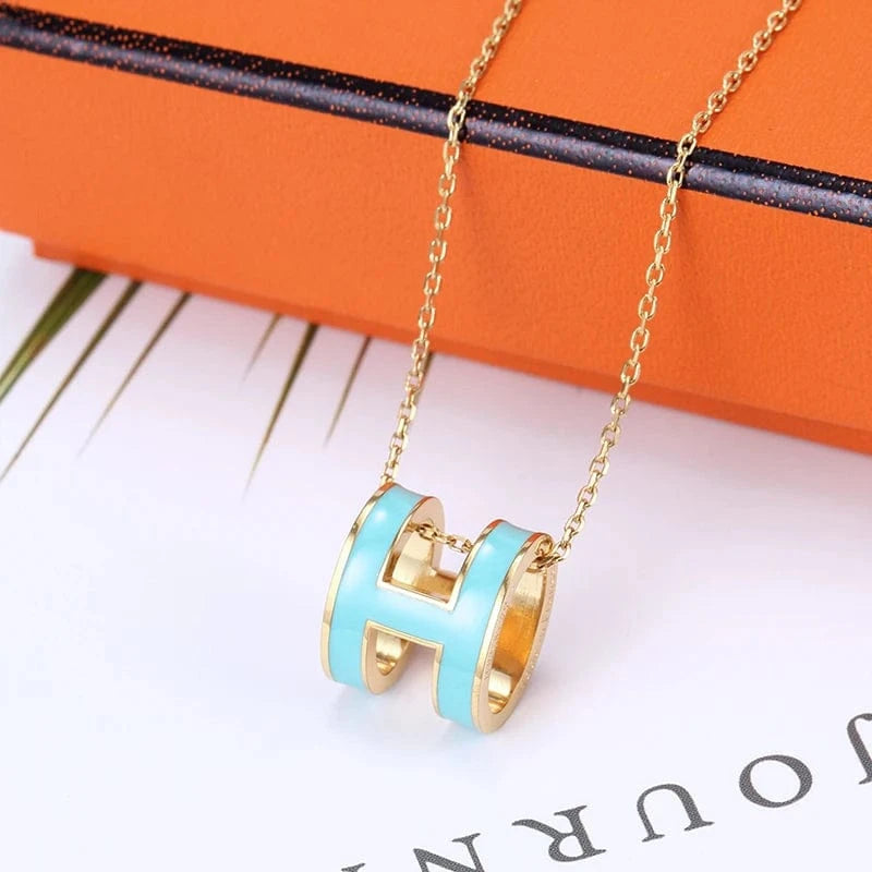 Wholesale Newest 2022 Trendy Gold initial H Letter Titanium Steel Pendant Necklace Female Fashion Stainless Steel Jewelry