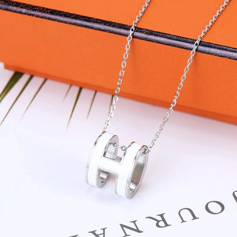Wholesale Newest 2022 Trendy Gold initial H Letter Titanium Steel Pendant Necklace Female Fashion Stainless Steel Jewelry
