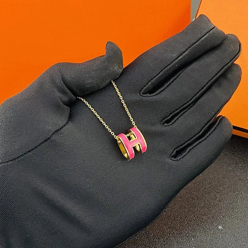 Wholesale Newest 2022 Trendy Gold initial H Letter Titanium Steel Pendant Necklace Female Fashion Stainless Steel Jewelry