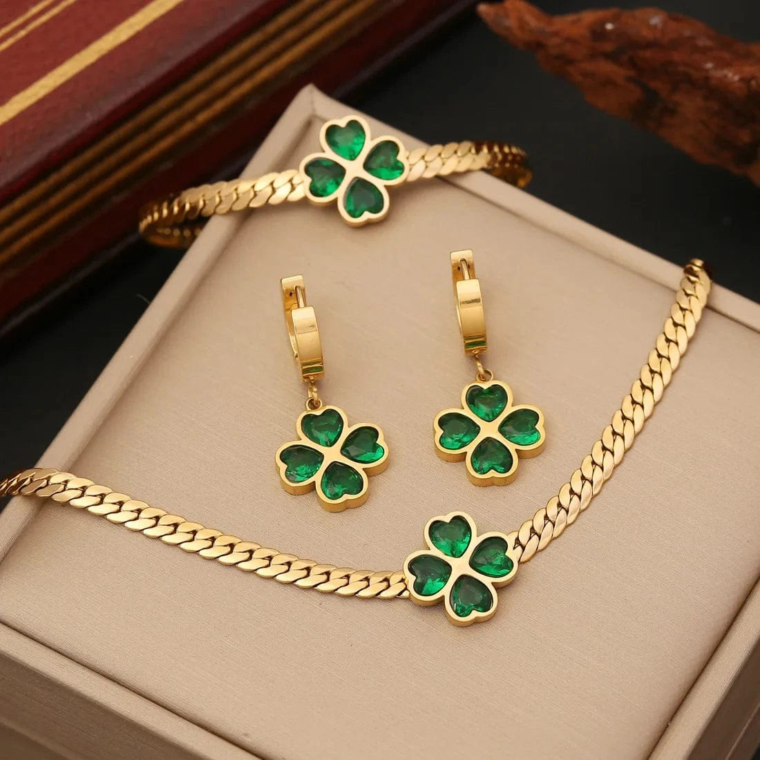 Wholesale Women Emerald Zircon Heart Four Leaf Clover Necklace Bracelet Earrings New 18k Gold Plated Stainless Steel Jewelry Set