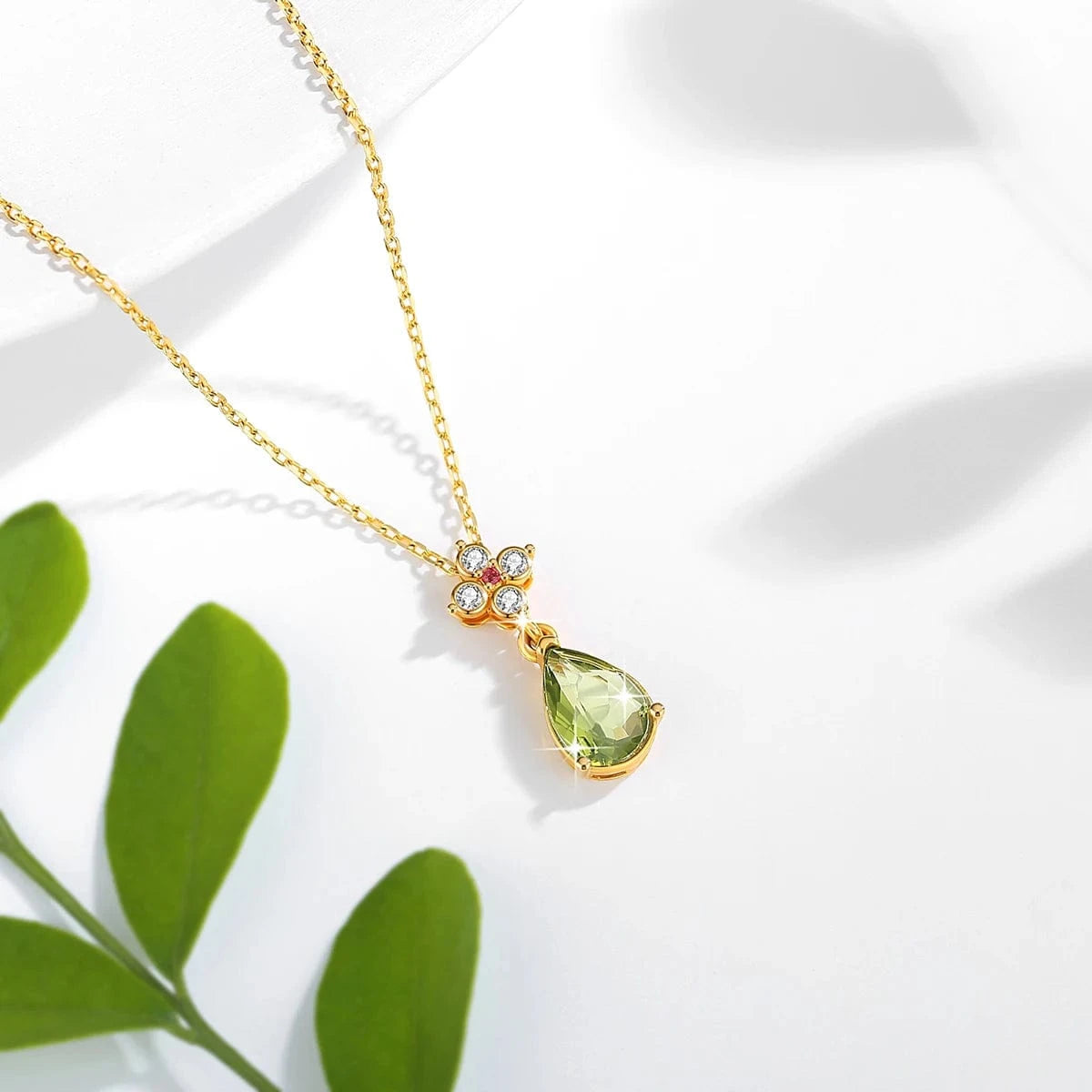 with 925 chain Luxury High Quality Gold Jewelry For Women Cocktail Party Engagement Pear Shape Natural Peridot 18K Gold Pendant