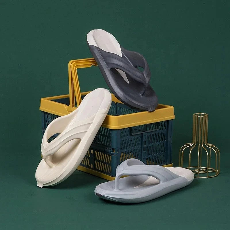 Women Flip Flops Thick Bottom Platform Unisex Casual Breathable Beach Sandals Design Women Flat Slippers EVA Home Men Shoes