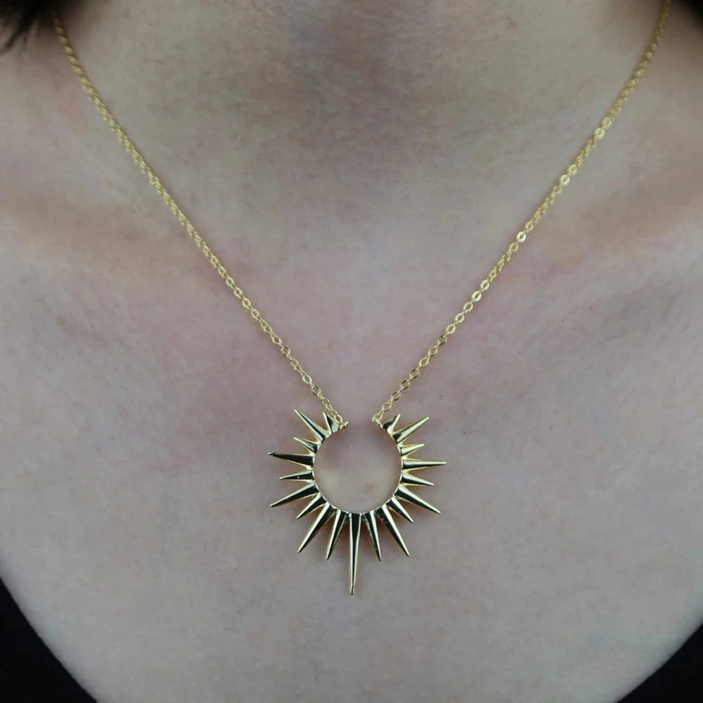 women spike round charm pendant necklace with silver color plated statement spike necklace jewelry for wedding party gift