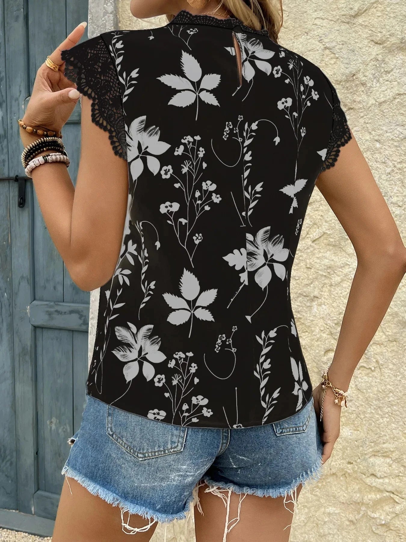 Women Summer New Lace Splicing Sleeveless Shirt Top Sexy Fashion Cami Tank Tops