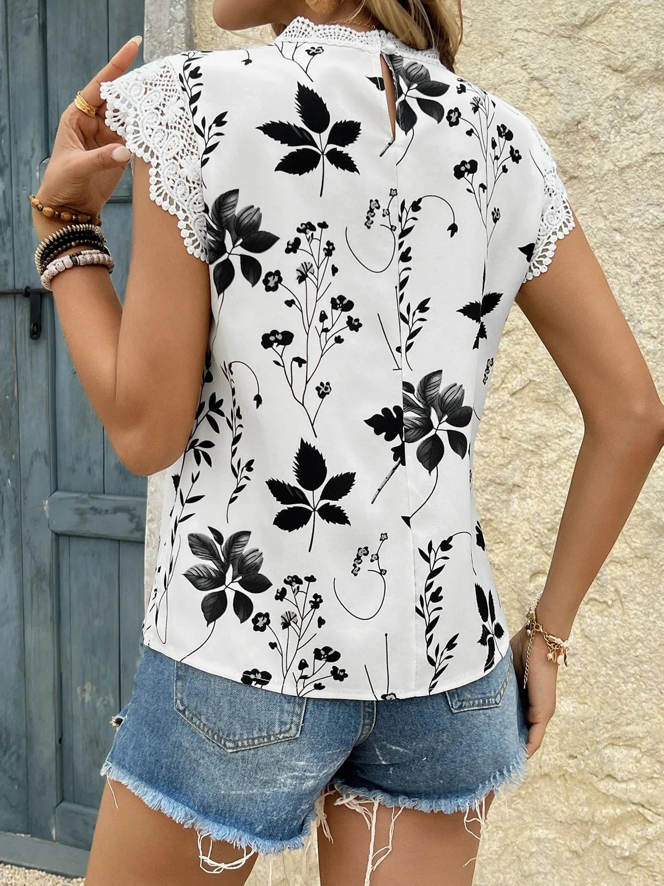 Women Summer New Lace Splicing Sleeveless Shirt Top Sexy Fashion Cami Tank Tops