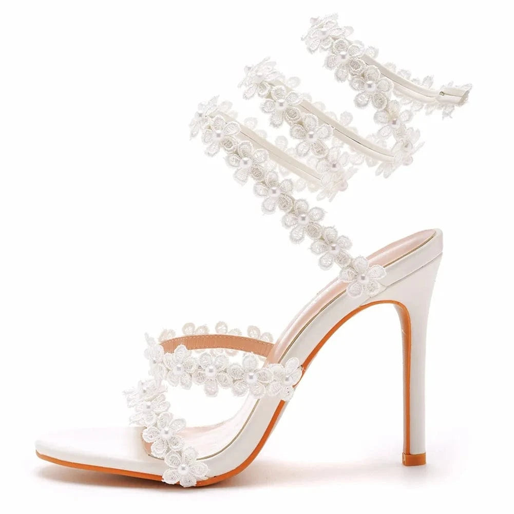 Women Wedding Shoes Fashionable White Floral Decor Open-toe Shoes T-strap Lace Up High Heel Sandals Ladies Dating Bridal Sandals