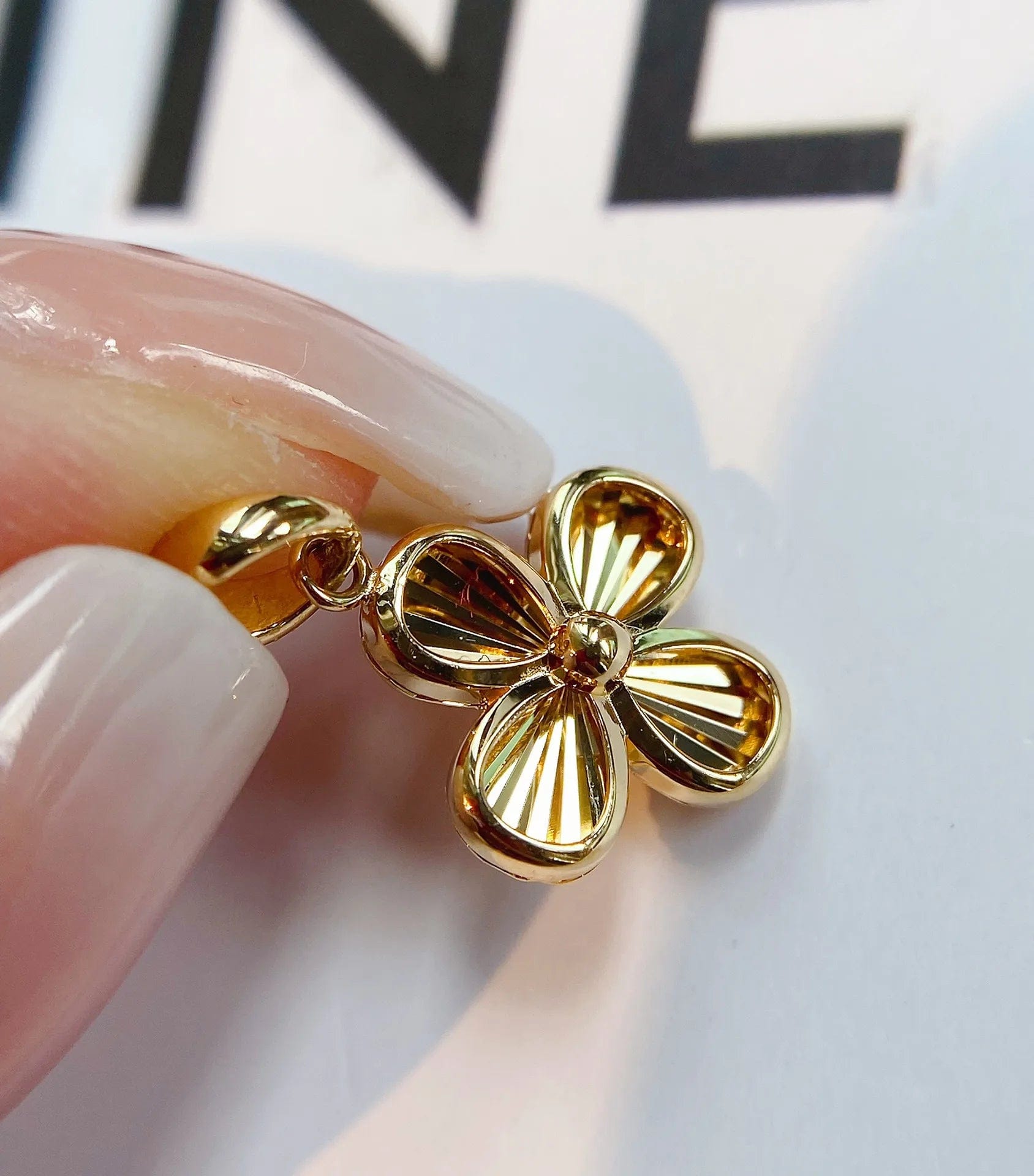 Yellow NINE'S Fashion 18k Real Gold Necklace Jewelry Four-Leaf Clover Pendant Necklace Jewelry Lucky Necklaces For Girl Gift