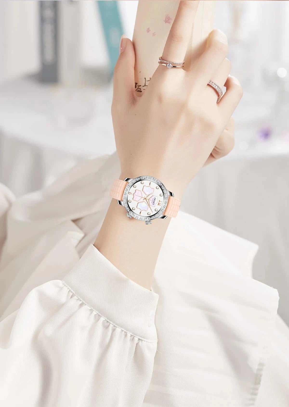 Z95 Mini Women Smart Watch 1.3inch AMOLED Large Screen Bluetooth Call Fashion Lady Wristwatch Sport Fitness Tracker Smartwatch