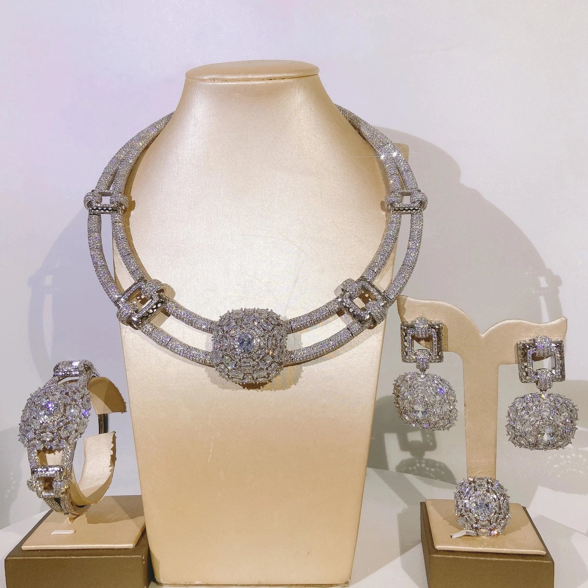Zhuerrui Fashion Lady Necklace American Diamond Jewelry Set Artifical American Diamond Bridal Wedding Jewelry Sets HZ220501191
