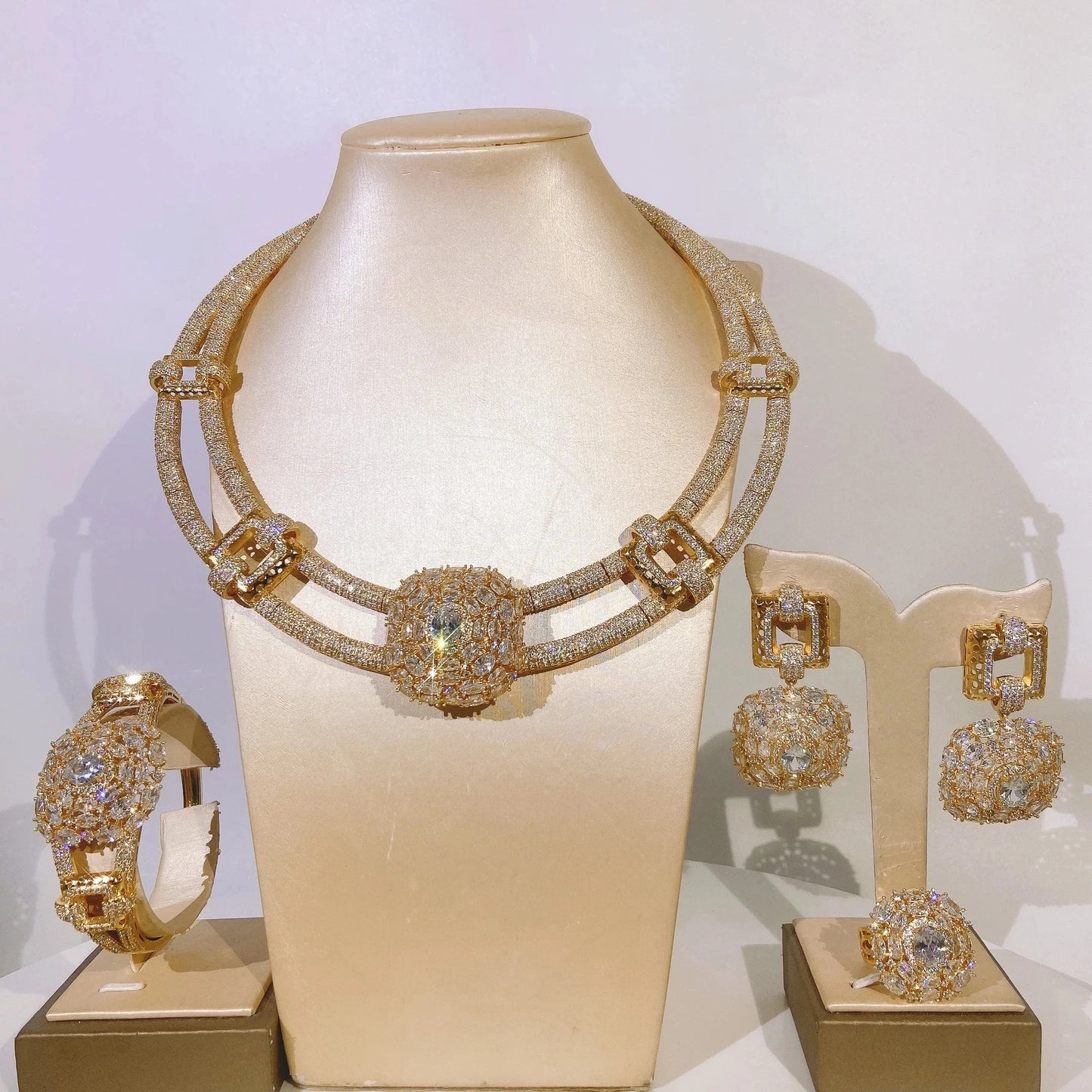 Zhuerrui Fashion Lady Necklace American Diamond Jewelry Set Artifical American Diamond Bridal Wedding Jewelry Sets HZ220501191