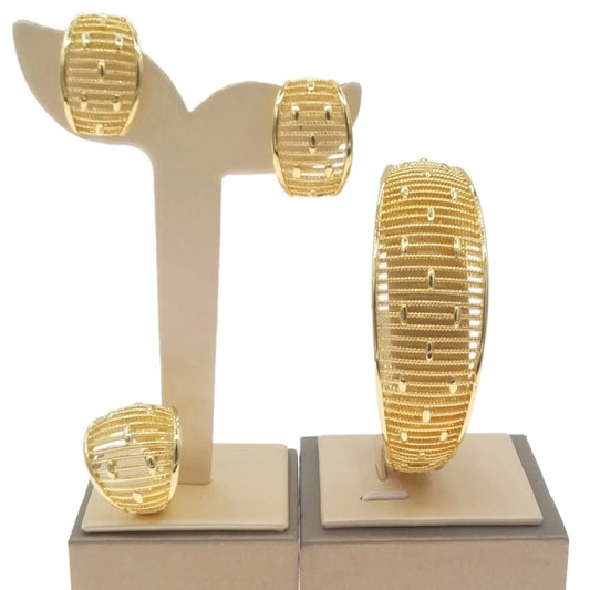 Zhuerrui New Manufacture 18K Italian Gold Jewelry Set Beautiful Luxury Wedding Dinner Wholesale Women Jewelry Sets B0060