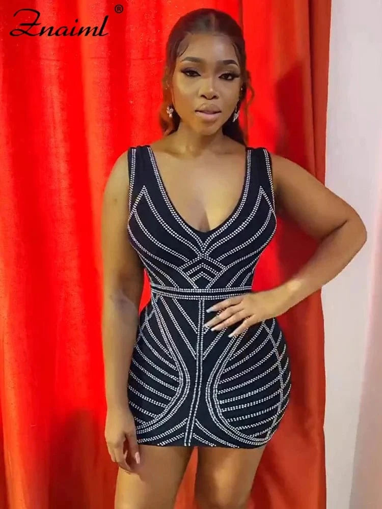 Znaiml Women's Rhinestones V-neck Black Mini Dress Prom Diamonds Sleeveless Slim Sexy Party Night Club Birthday Outfits Vestidos