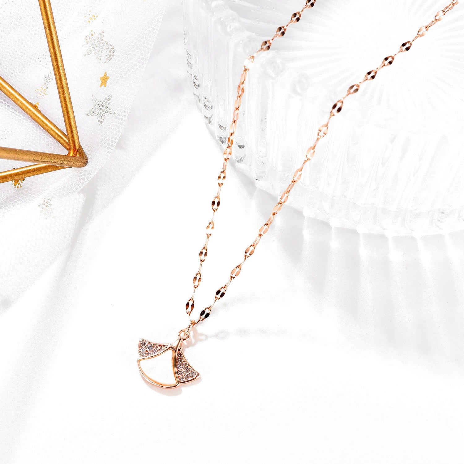 [010] necklace New Necklace Shell Diamond Skirt Necklace Simple Temperament Forest Clavicle Chain for Girls Women