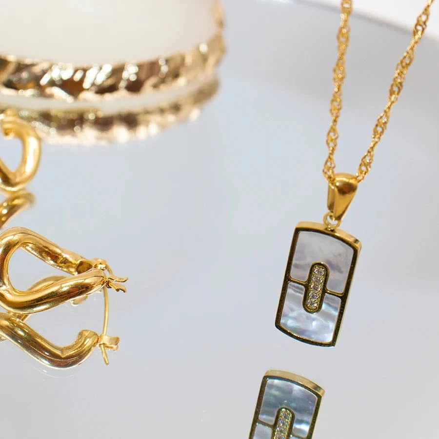 18+2inches / Gold LWN41140 Fashion Zircon Paved Rectangle Mother Of Shell Pendant Versatile 18k Gold Plated Stainless Steel Long Necklace