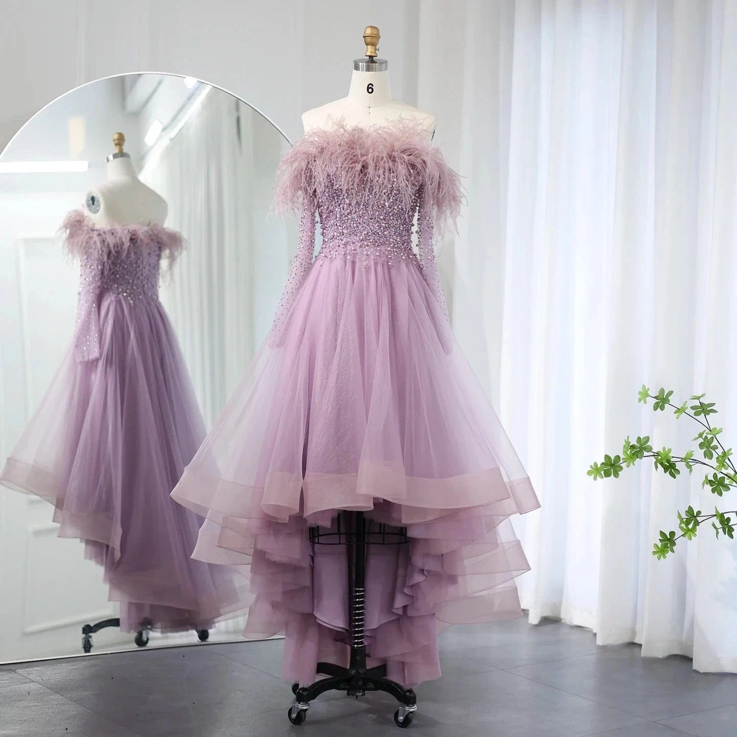 2 / 2 Luxury Feathers Dubai Purple High Low Evening Dresses Elegant Off Shoulder Arab Women Wedding Party Prom Dress Sz465