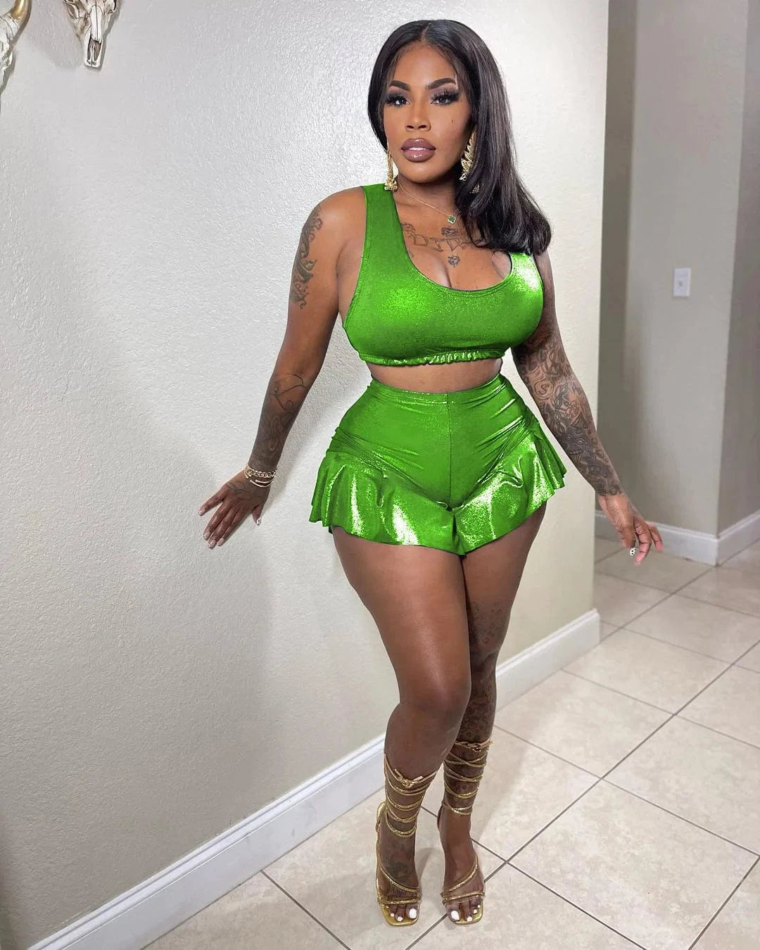 2 XL / green casual Trendy Metallic Pleated Hem two piece crop top cargo short sets for women 2023