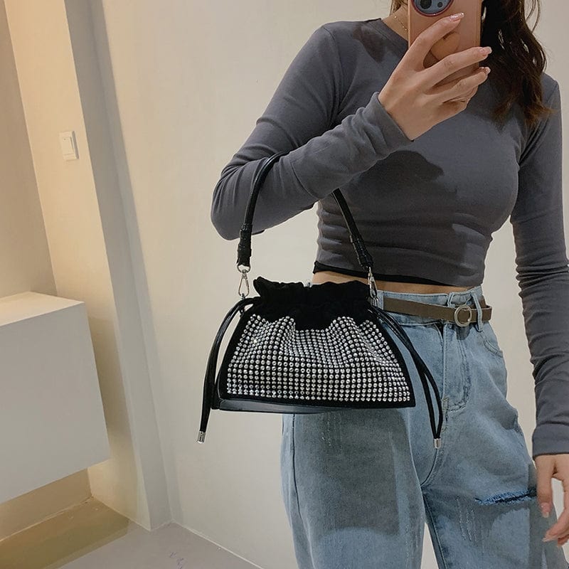 2022 Factory Wholesale Rivets Purses Ladies Bucket Handbags Females Luxury Hand Bags For Young Woman
