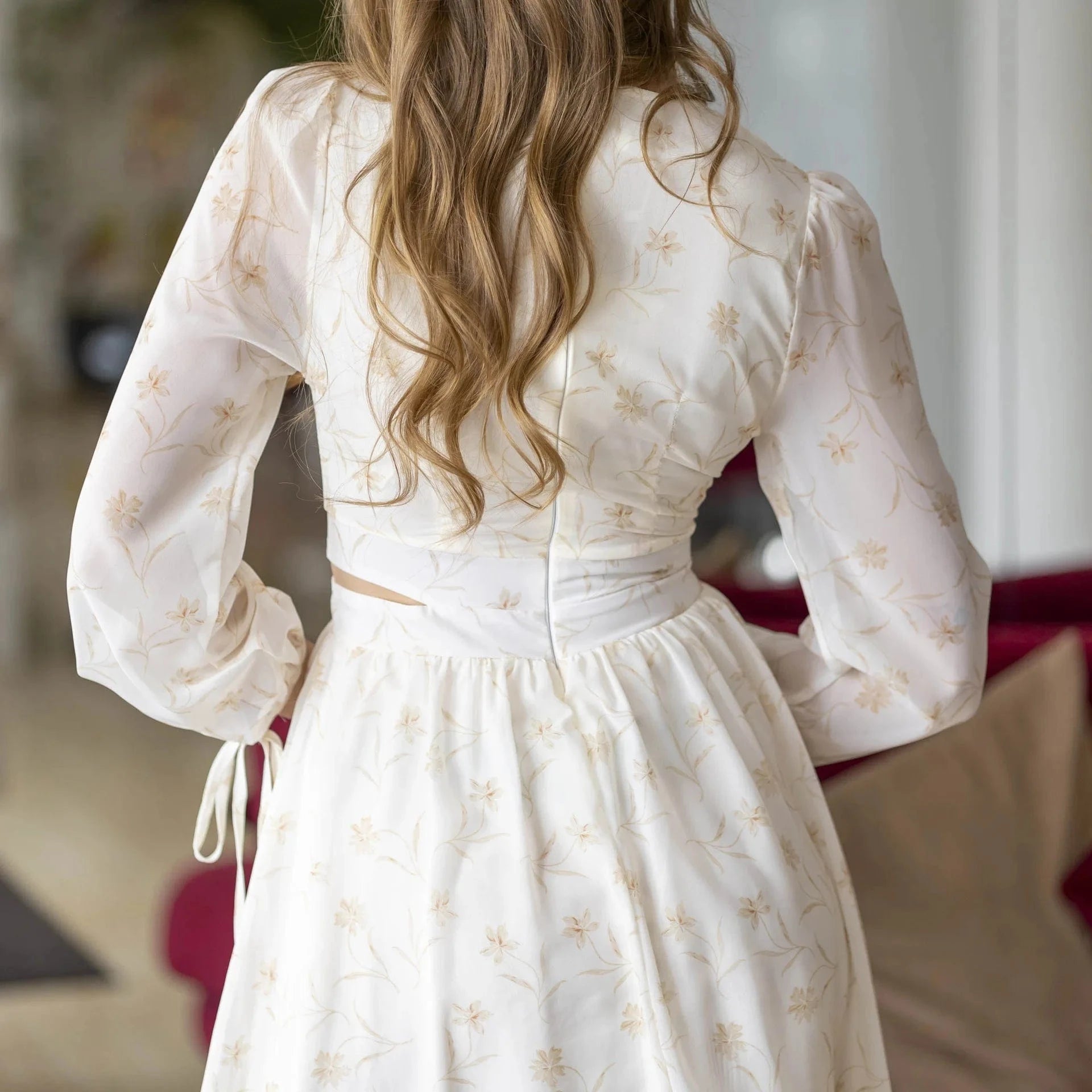 2023 Autumn Temperament Chiffon Fashion Elegant V-neck High Waist Slimming Backless Floral Dress