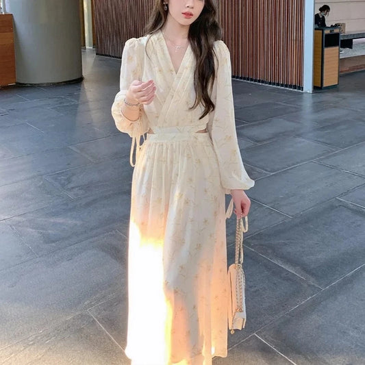 2023 Autumn Temperament Chiffon Fashion Elegant V-neck High Waist Slimming Backless Floral Dress