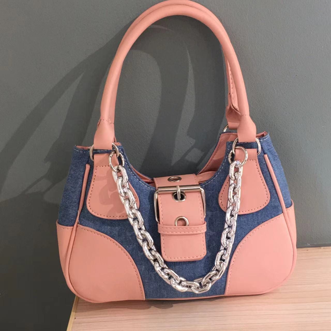 2023 Designer Lady Splice Shoulder Messenger Bag Canvas and Leather Crossbody Bag Chains Purses and Handbags Luxury Women
