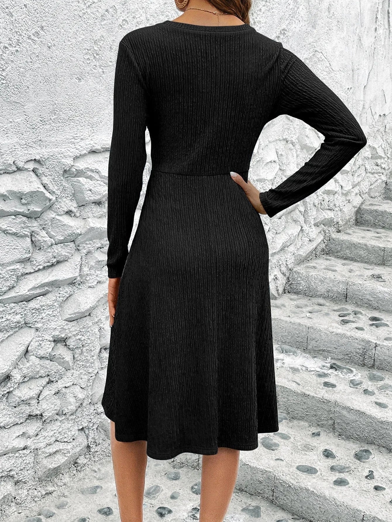 2023 Factory Wholesale Summer Women's Solid Color Long Sleeve High-Waist Dress Lady's V-neck Casual Pullover Striped Dress