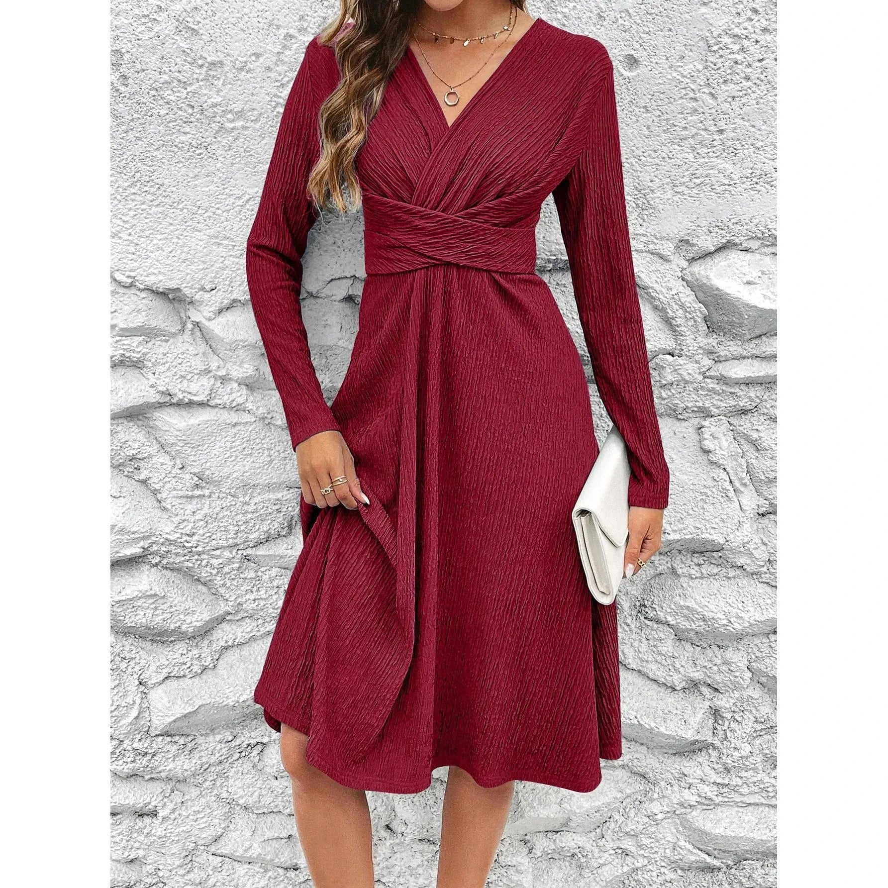2023 Factory Wholesale Summer Women's Solid Color Long Sleeve High-Waist Dress Lady's V-neck Casual Pullover Striped Dress