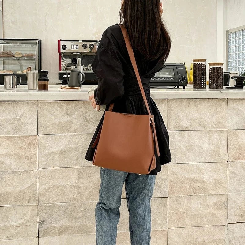 2023 new made classic brown handbag good price book bags shoulder bag custom luxury handbags dropship