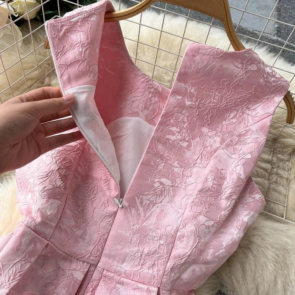 2024 New Temperament Slim Waist Waist Color Sleeveless Vest Jacquard Dress