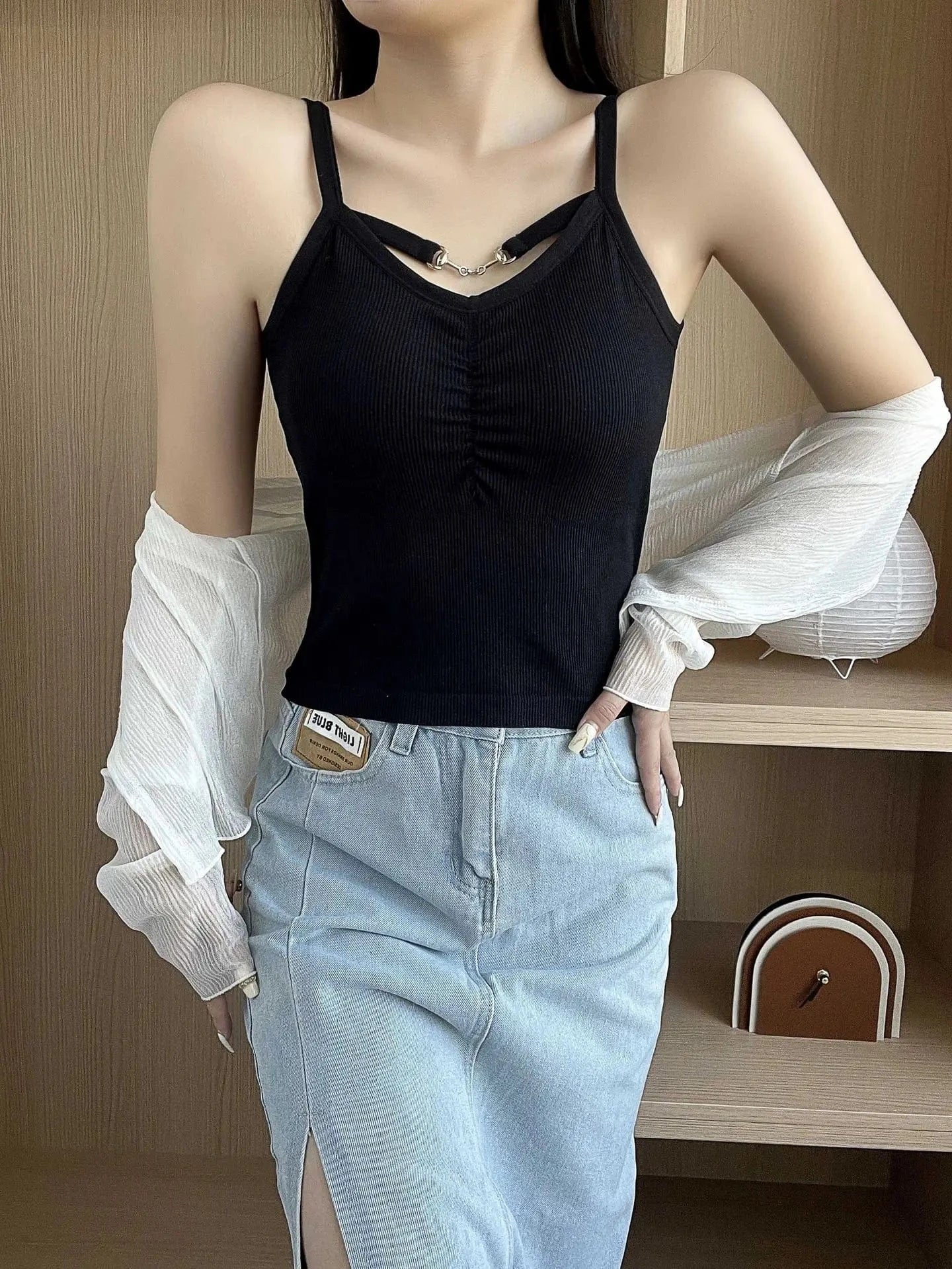2024 Spring and Summer Hot Style Pure Style Chain Outer Wear Camisole Integrated Chest Pad Base Large U Back Sleeveless Top