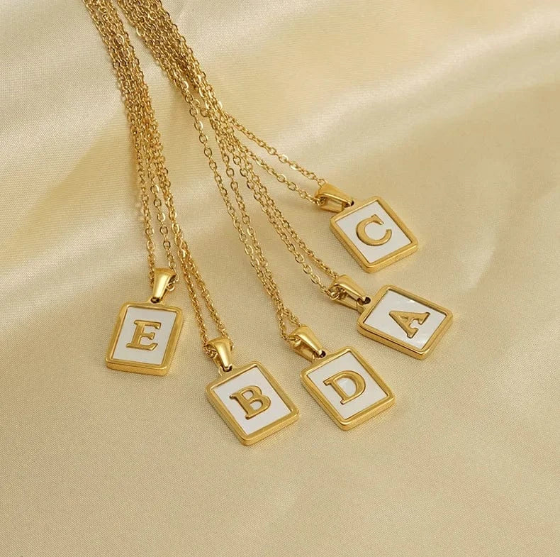 40+5cm / White shell  A-Z 18K Gold plated  letter necklace shell necklace Colored shell women high quality name necklace personalised