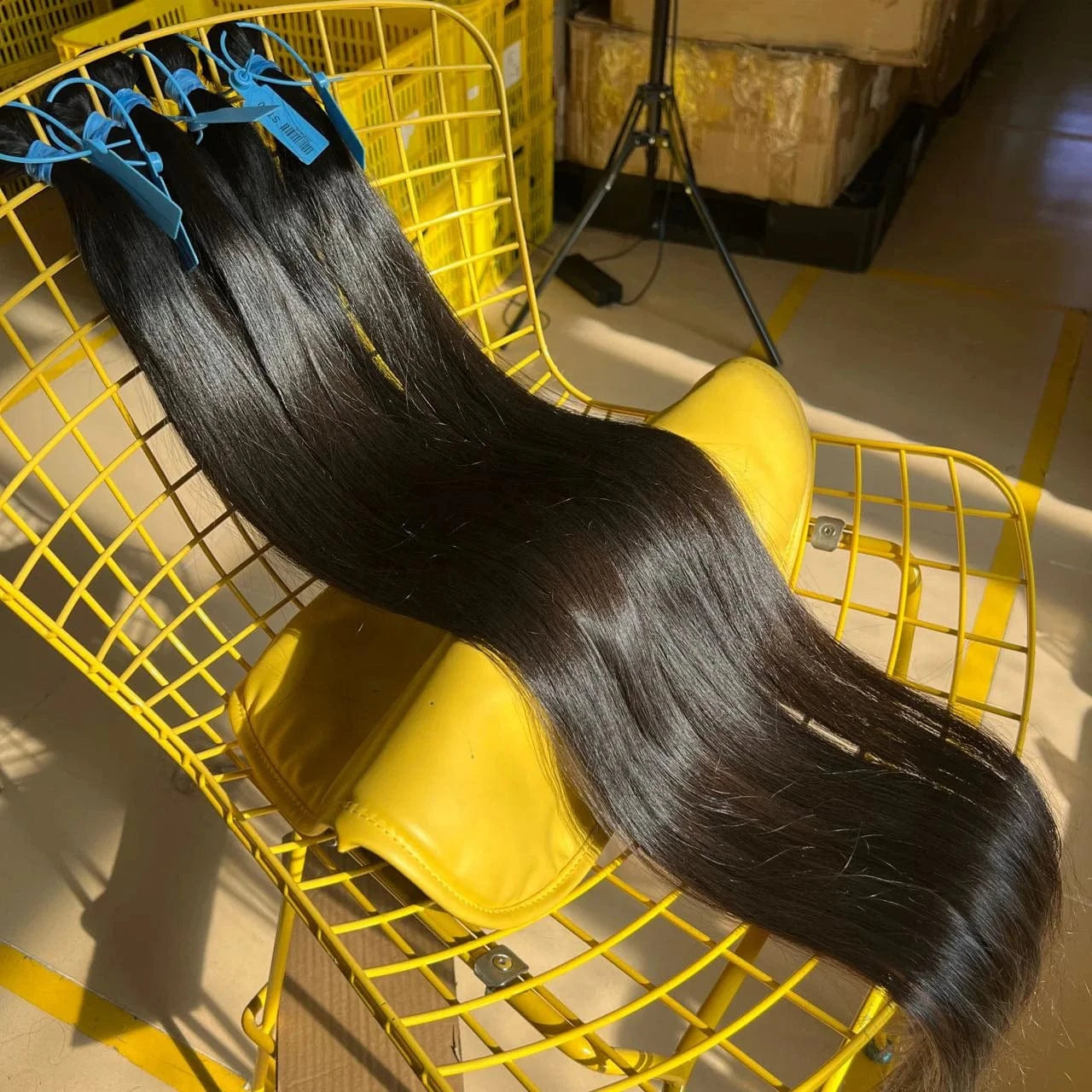 40 Inches / Black Free sample 50 inch raw cambodian hair bundles blue band bone straight hair wholesale virgin human hair