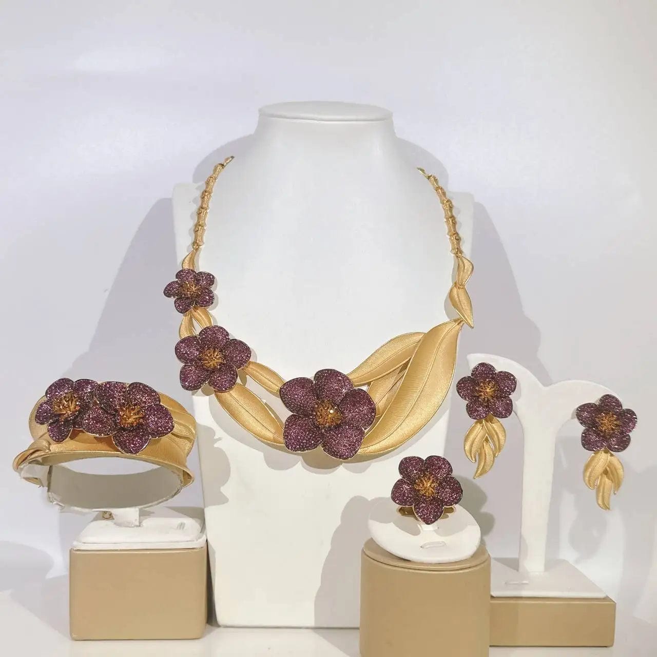 8 / 7 Latest Fashion 24K 18K Gold Plated Wedding Gift Jewelry set Bridal Zircon High Quality Necklace Earring Bracelet Ring Jewels