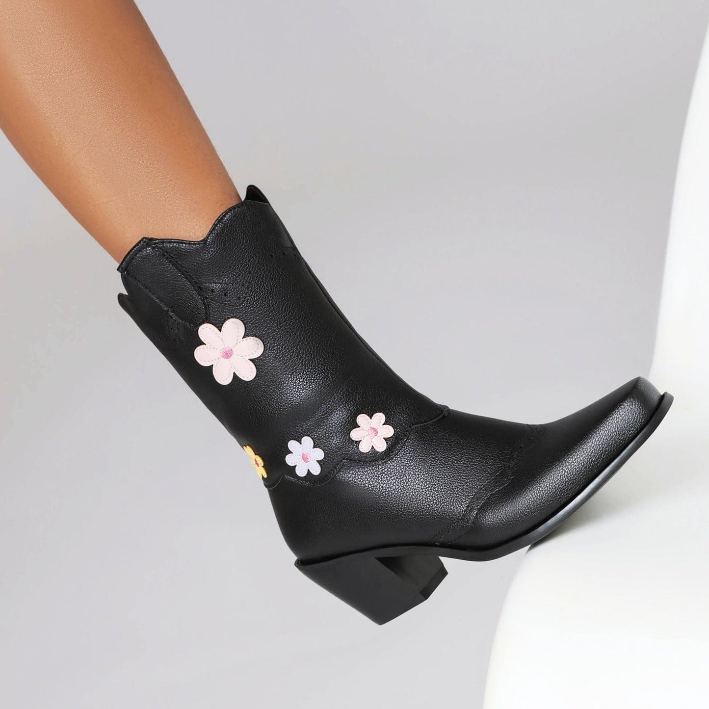 8 / black style 3 BUSY GIRL XY4798 Black leather star decor knee high boots women shoes wholesale 6cm heels short fur winter cowboy boots