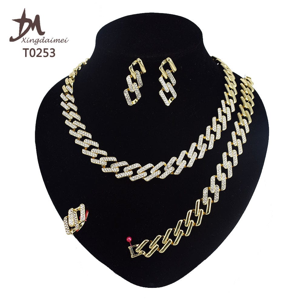 8 / T0253 T0245 High quality gold Plating jewelry women jewelry set 18k gold plating Diamond XOXO jewelry set