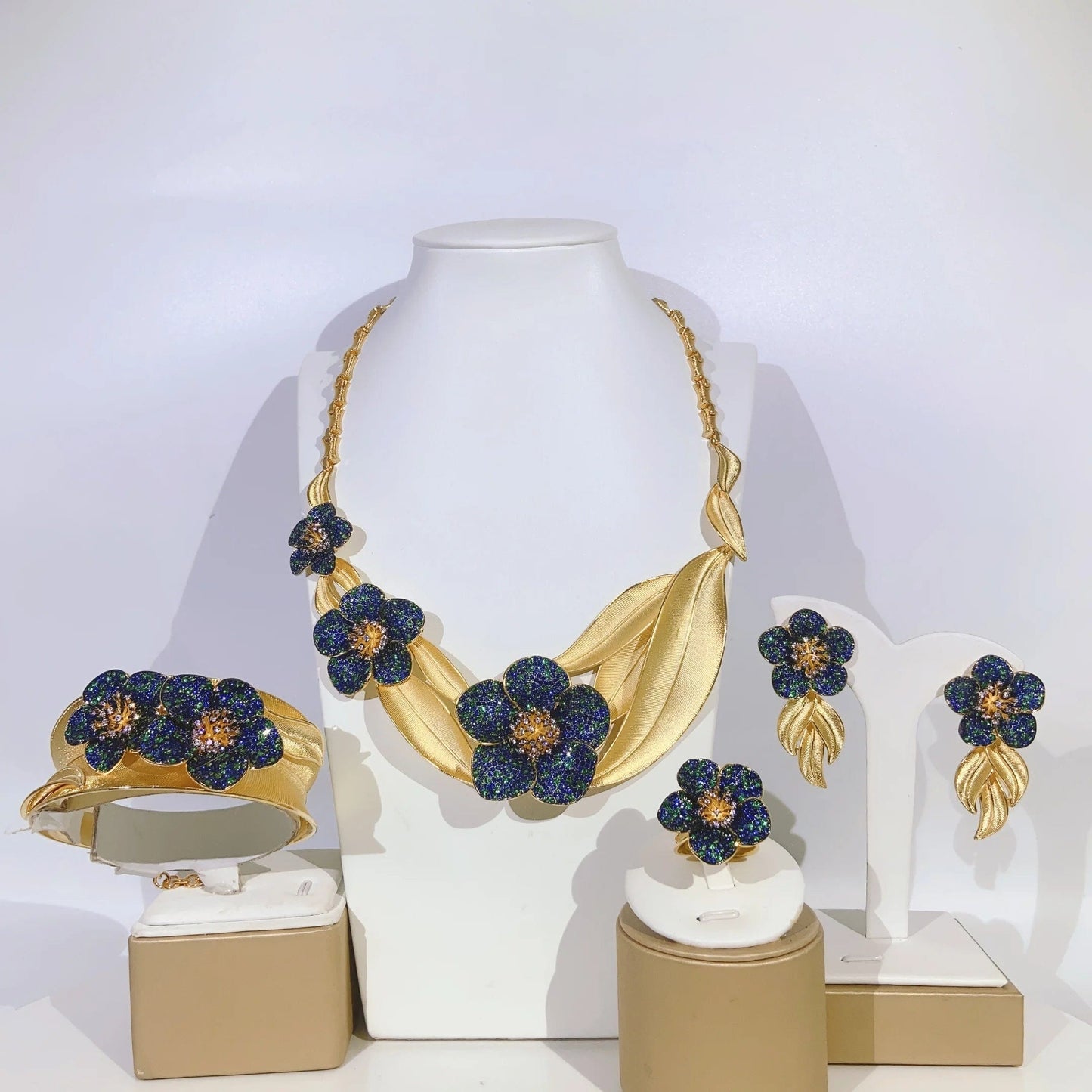 9 / 8 Latest Fashion 24K 18K Gold Plated Wedding Gift Jewelry set Bridal Zircon High Quality Necklace Earring Bracelet Ring Jewels