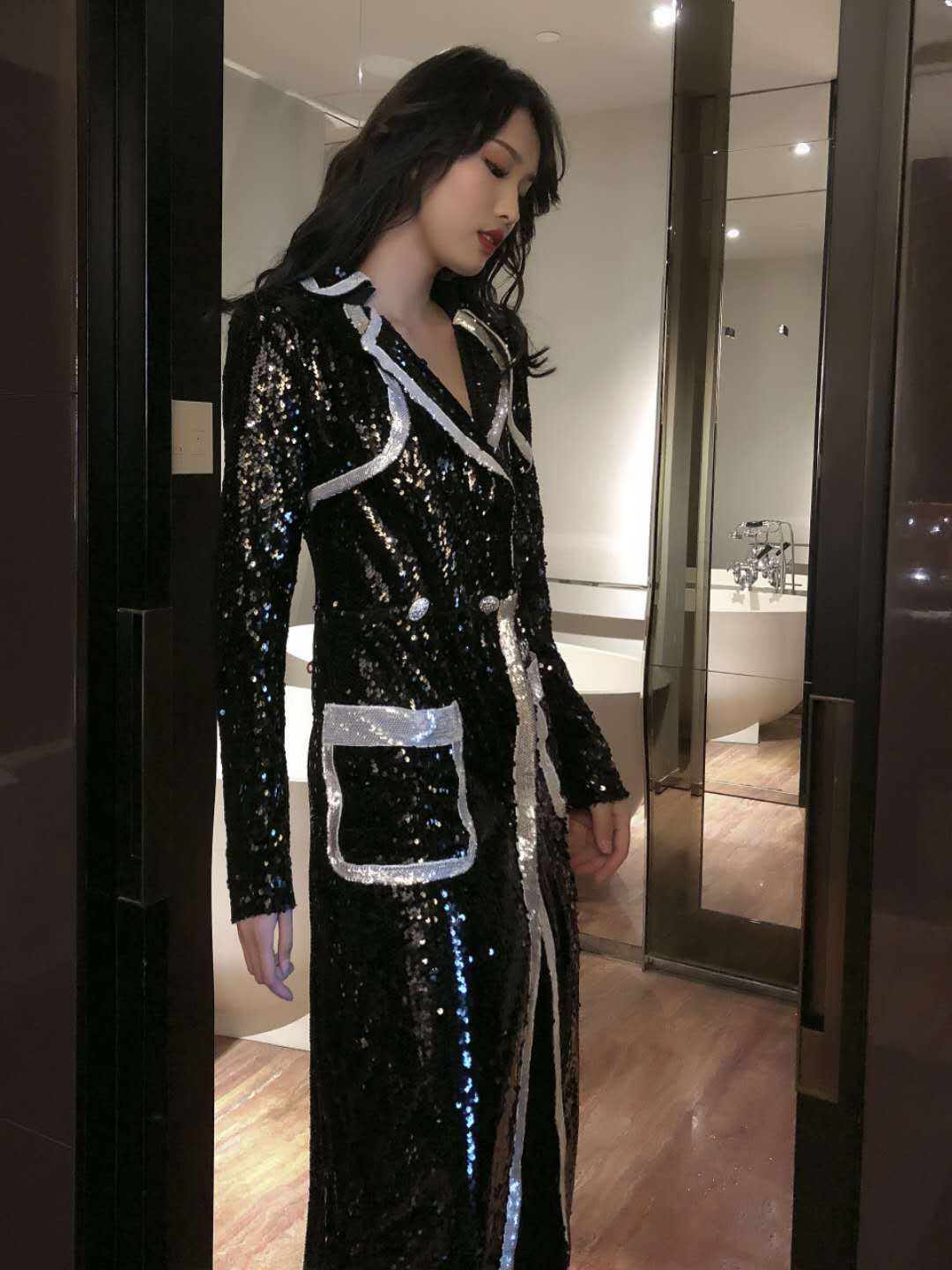 A1935 new black sequins material beads women winter coat long sleeve wholesale instock