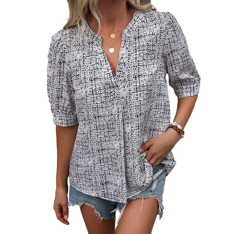 A372 All-over Printed Notched V-neck Shirt