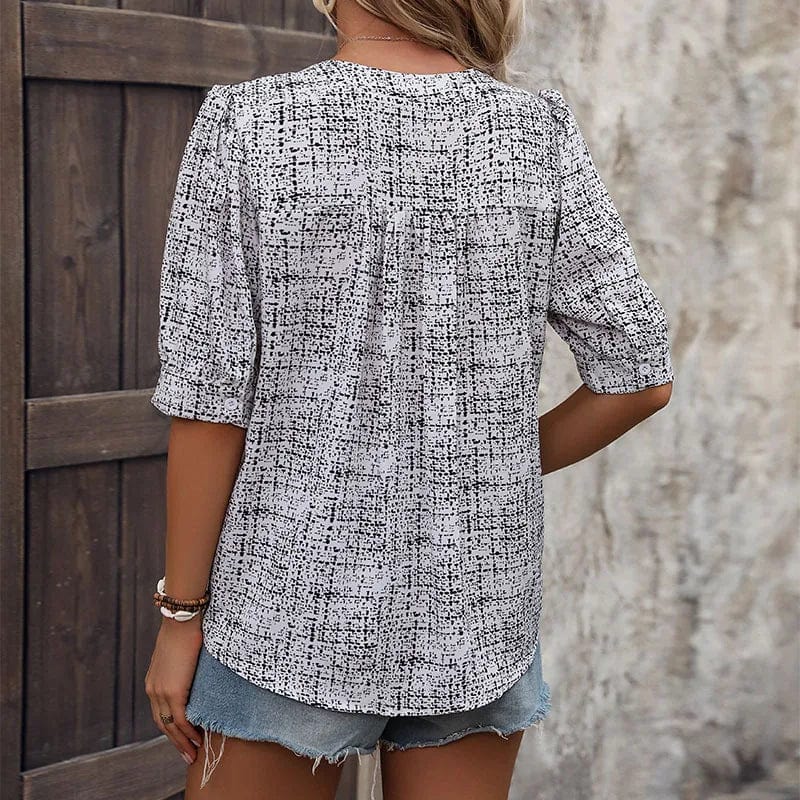 A372 All-over Printed Notched V-neck Shirt